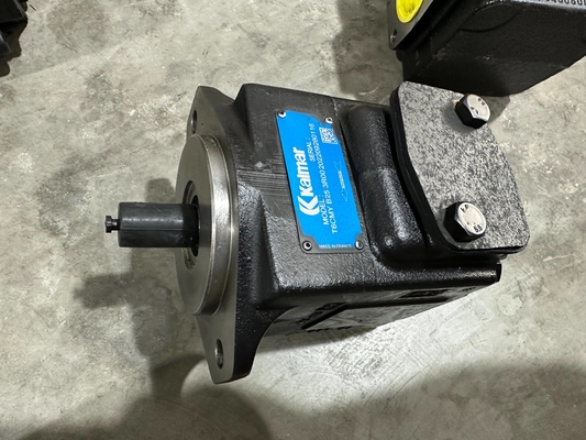 425817.8274 Pompa hidraulik Kalmar Reach Stacker Bagian