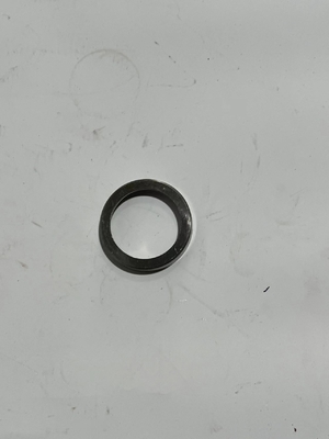 923736.0900 Inserts kursi katup masuk Kalmar Reach Stacker Bagian