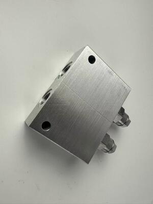 922174.0018 Katup Suku Cadang Kalmar Reach Stacker